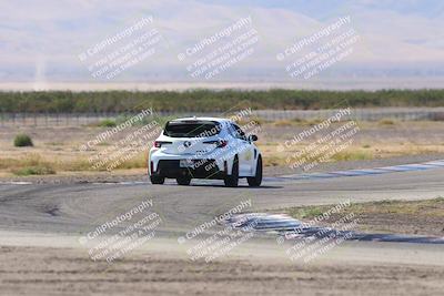 media/Oct-04-2025-OnGrid (Sat) [[44bd565ffa]]/Green Group/Grapevine/